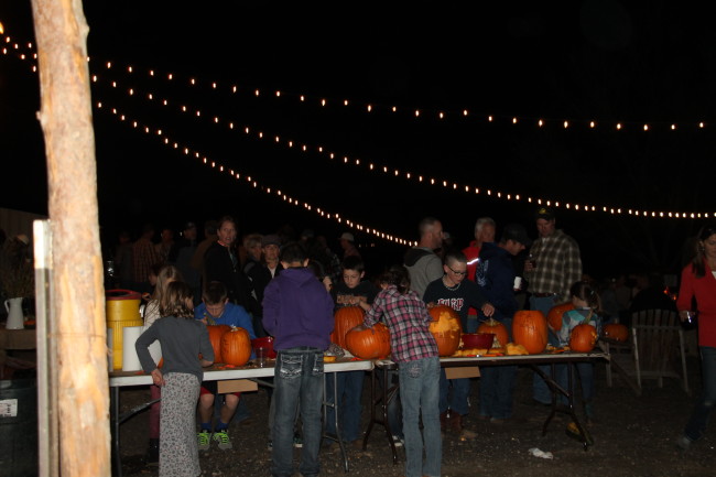 2015 harvest party pumpkin carving