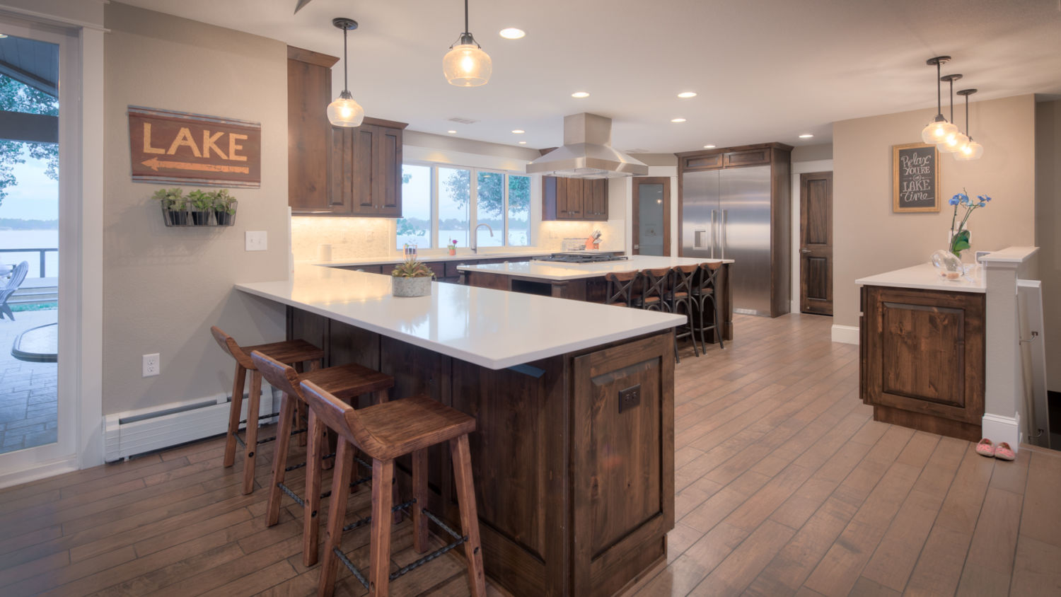 Transitional-kitchen-design-in-custom-home