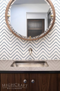 Lake-Loveland-new-construction-bathroom-round-mirror