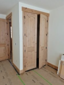 mountain_custom_home_building_interior_door_installation