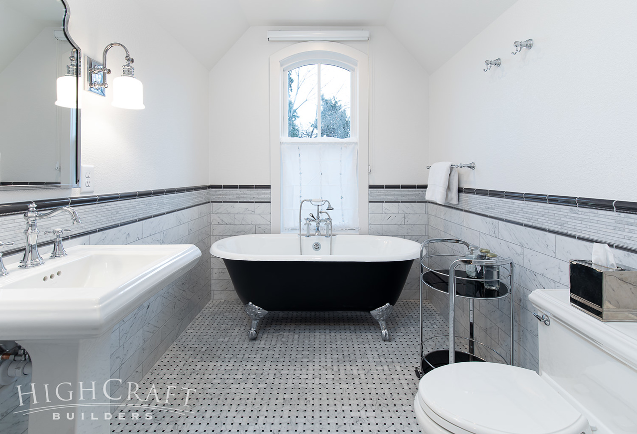 old_town_fort_collins_construction_bathroom_addition_attic_remodel_clawfoot_tub_horizontal