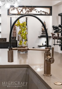 kitchen_and_remodeling_gold_black_kitchen_sink_faucet