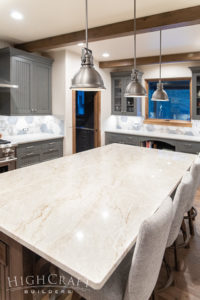 custom_home_construction_kitchen_island_quartzite