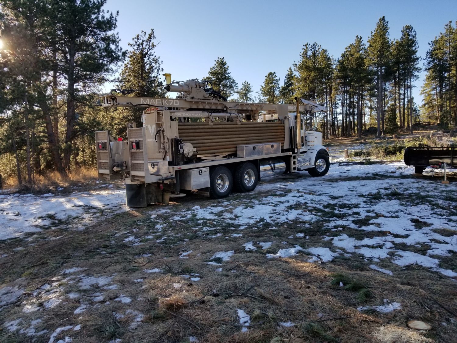 drilling_truck_water_well_mountain_custom_home_construction