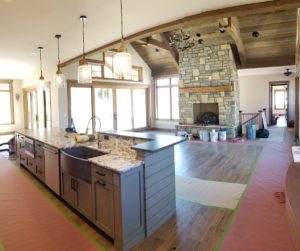 mountain_custom_home_builder_kitchen_lodge_room_fireplace