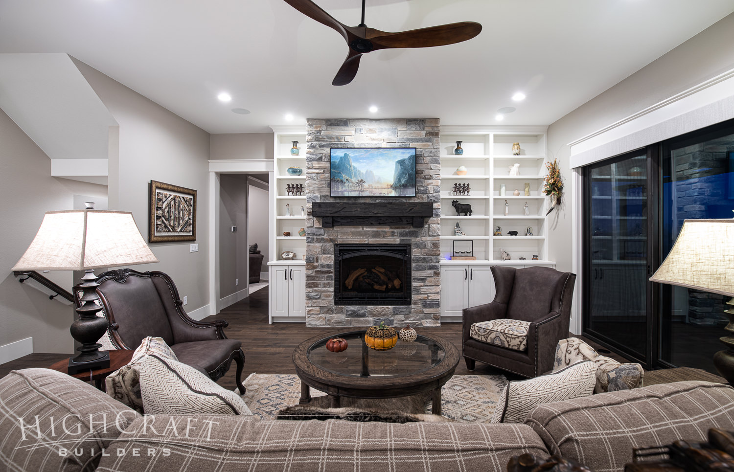 custom_home_builder_colorado_great_room_rustic_fireplace_mantle
