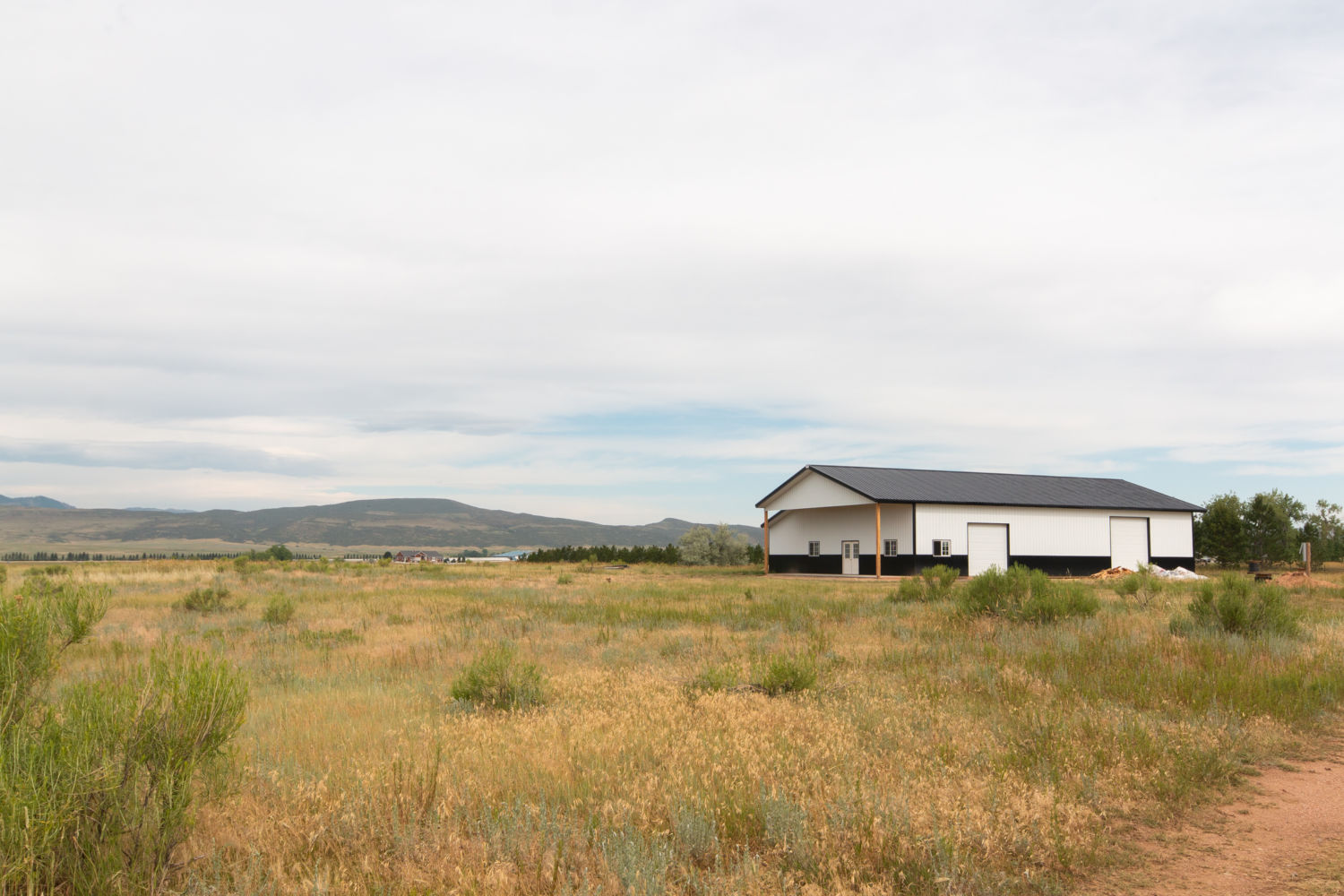 custom_home_building_site_northern_colorado_raw_land_existing_barn