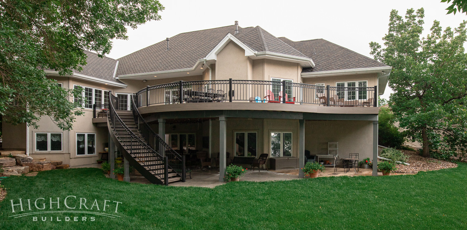 Traditional-Master-Suite-Deck-Exterior