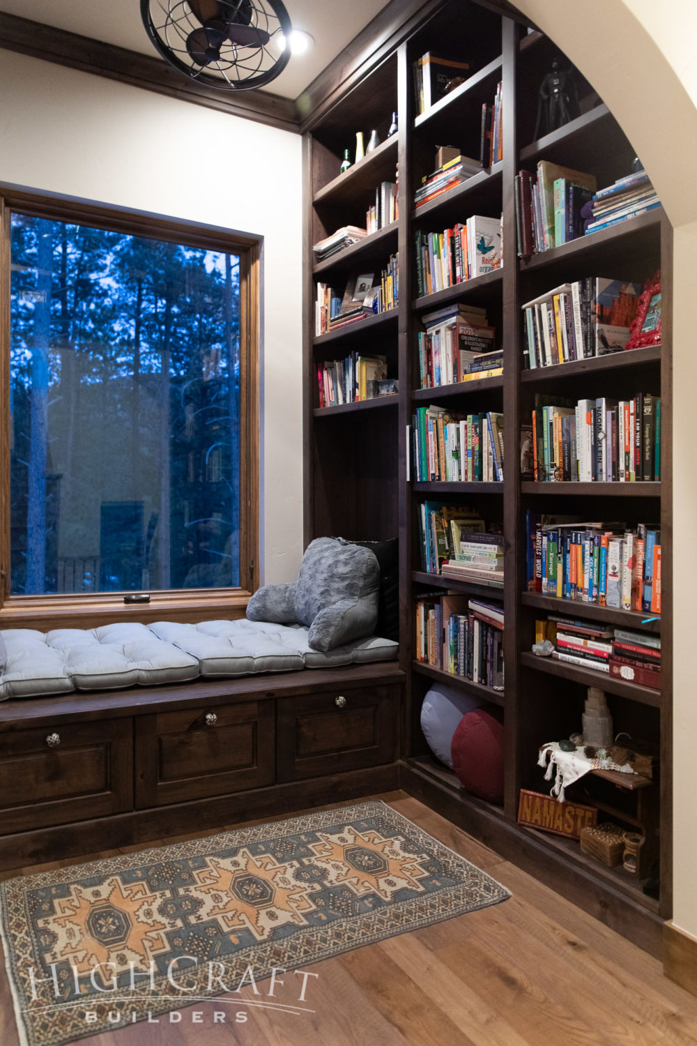Off-Grid-Mountain-Homestead-Cozy-Reading-Nook