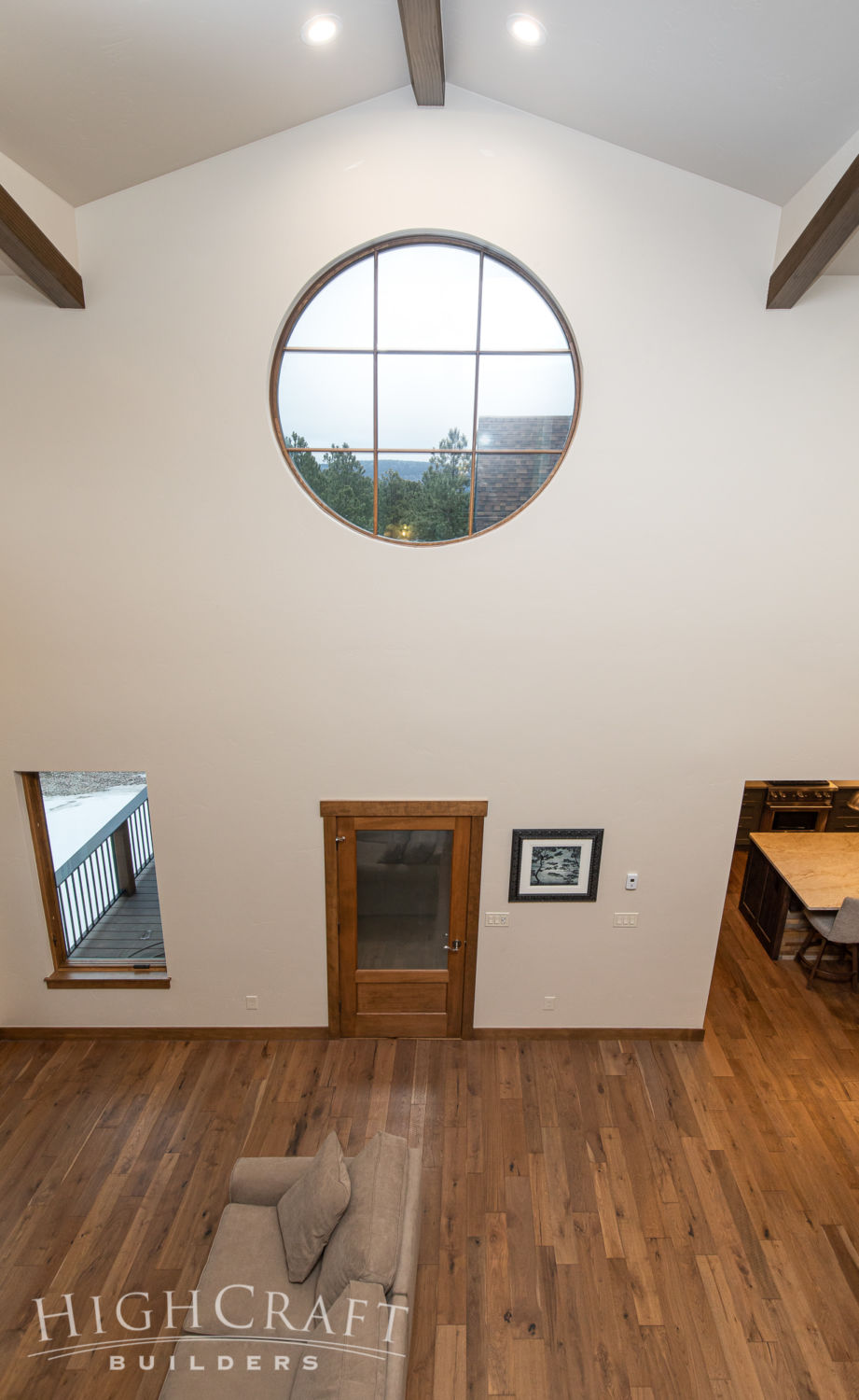 Off-Grid-Mountain-Homestead-High-Ceiling-Circle-Window