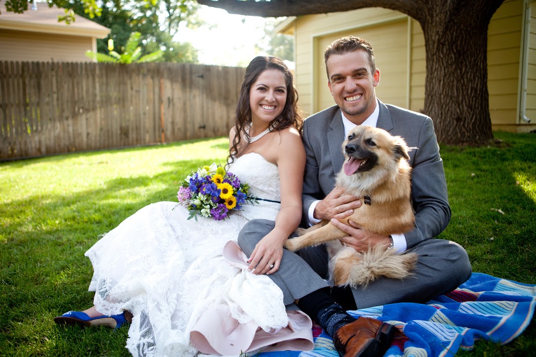 chris_stefanie_dog_wedding_back_yard