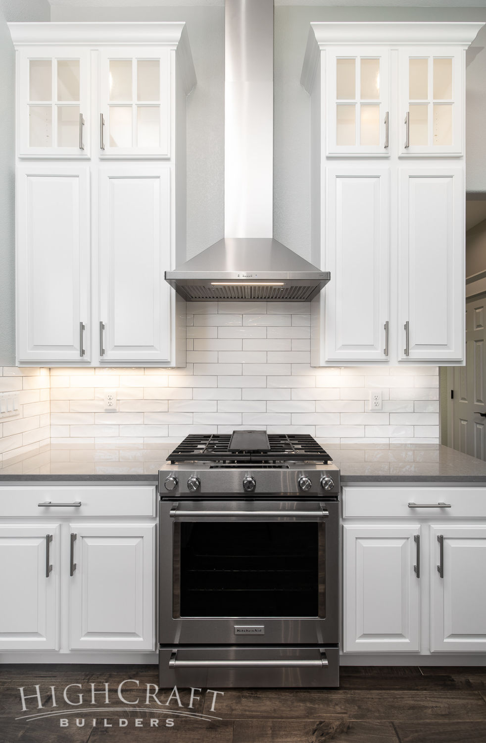kitchen-and-remodeling-white-cabinets-stainless-range-hood