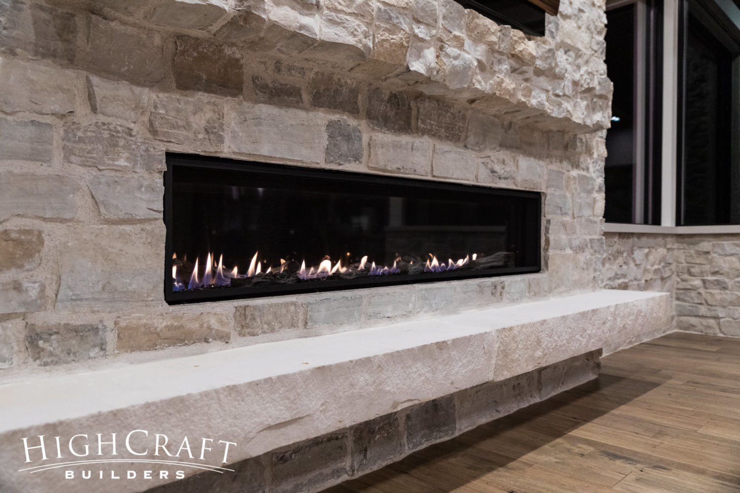 contemporary-custom-home-builder-living-room-fireplace-hearth