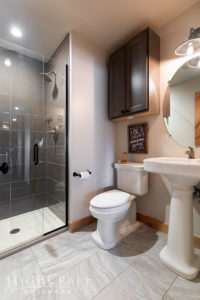 custom-home-800-square-feet-guest-cabin-colorado-bathroom