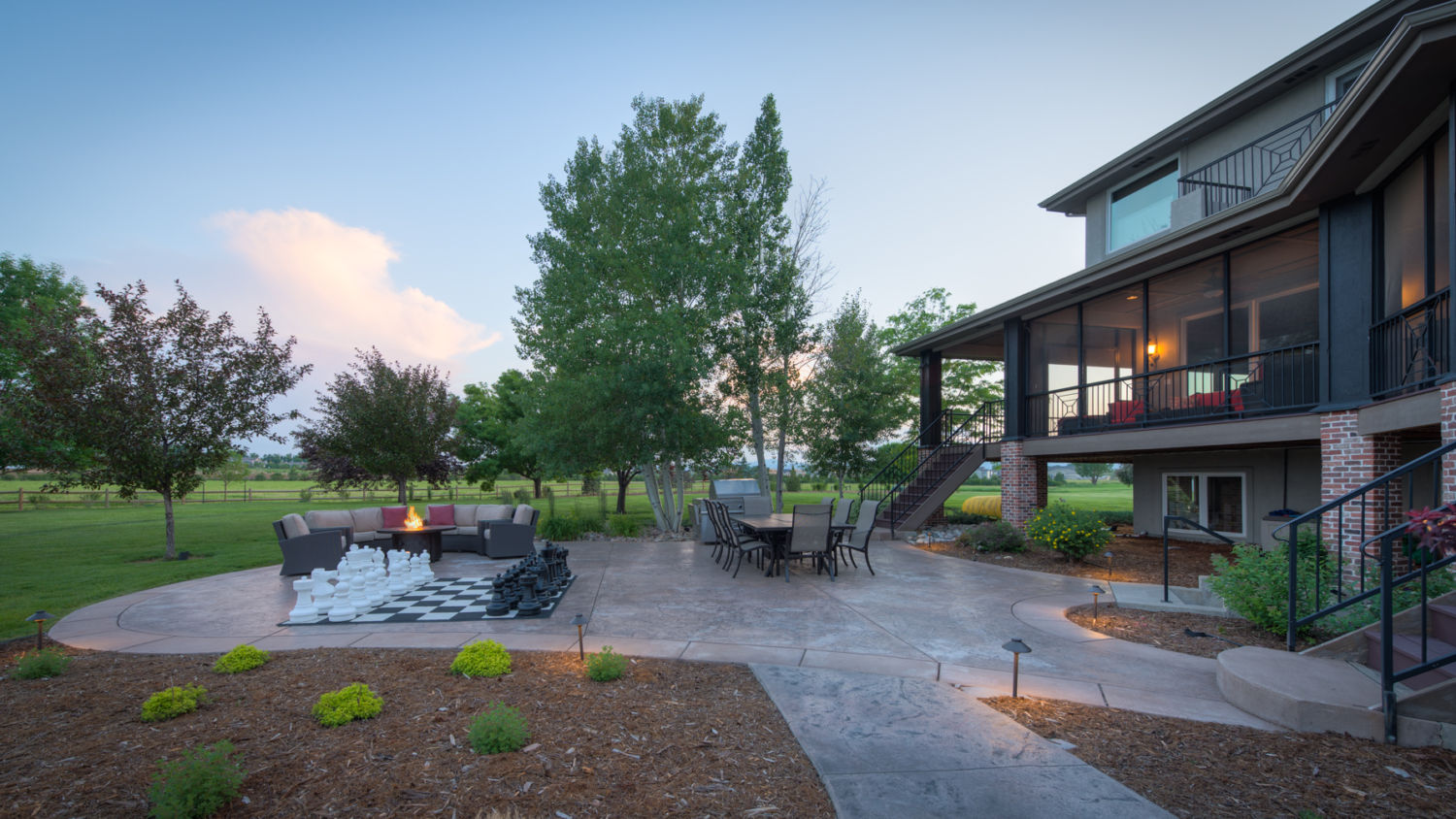 building-contractor-near-me-outdoor-dining-chess-fort-collins-colorado