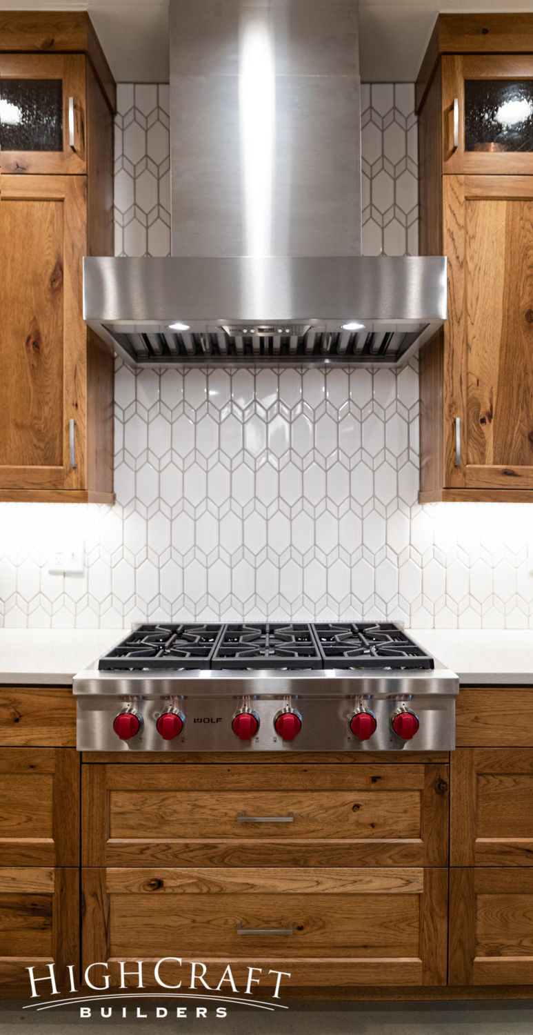 Modern-Mountain-Kitchen-geometric-backsplash-tile