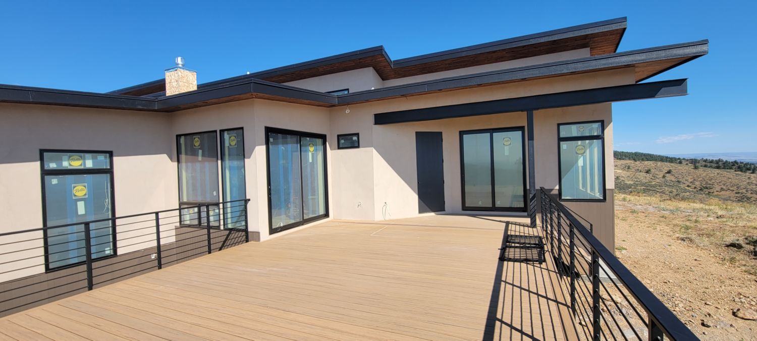 mountain-modern-custom-home-builder-exterior-deck