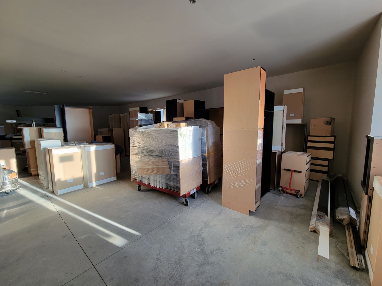 custom-home-builder-near-me-colorado-cabinet-delivery