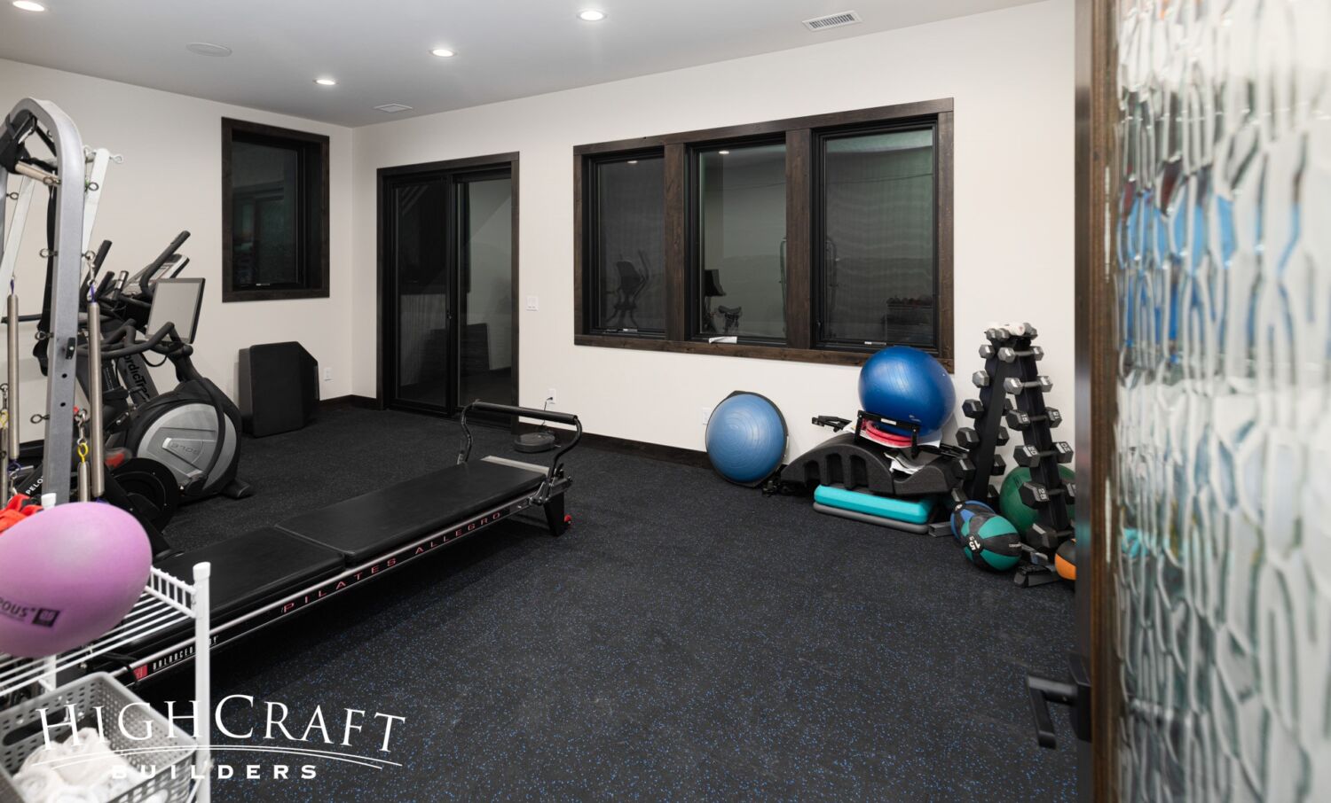 custom-home-basement-workout-room