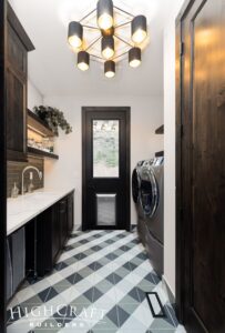 custom-home-builder-laundry-room