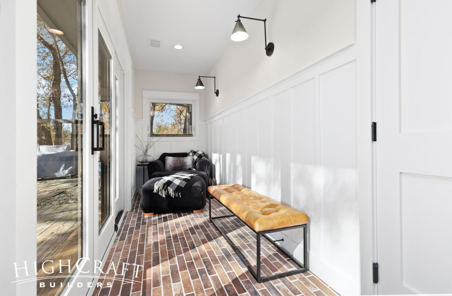 house-remodel-sunny-mudroom-hallway