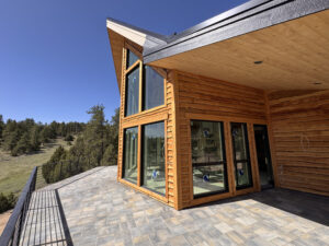 red-feather-lakes-co-builder-deck-siding-windows