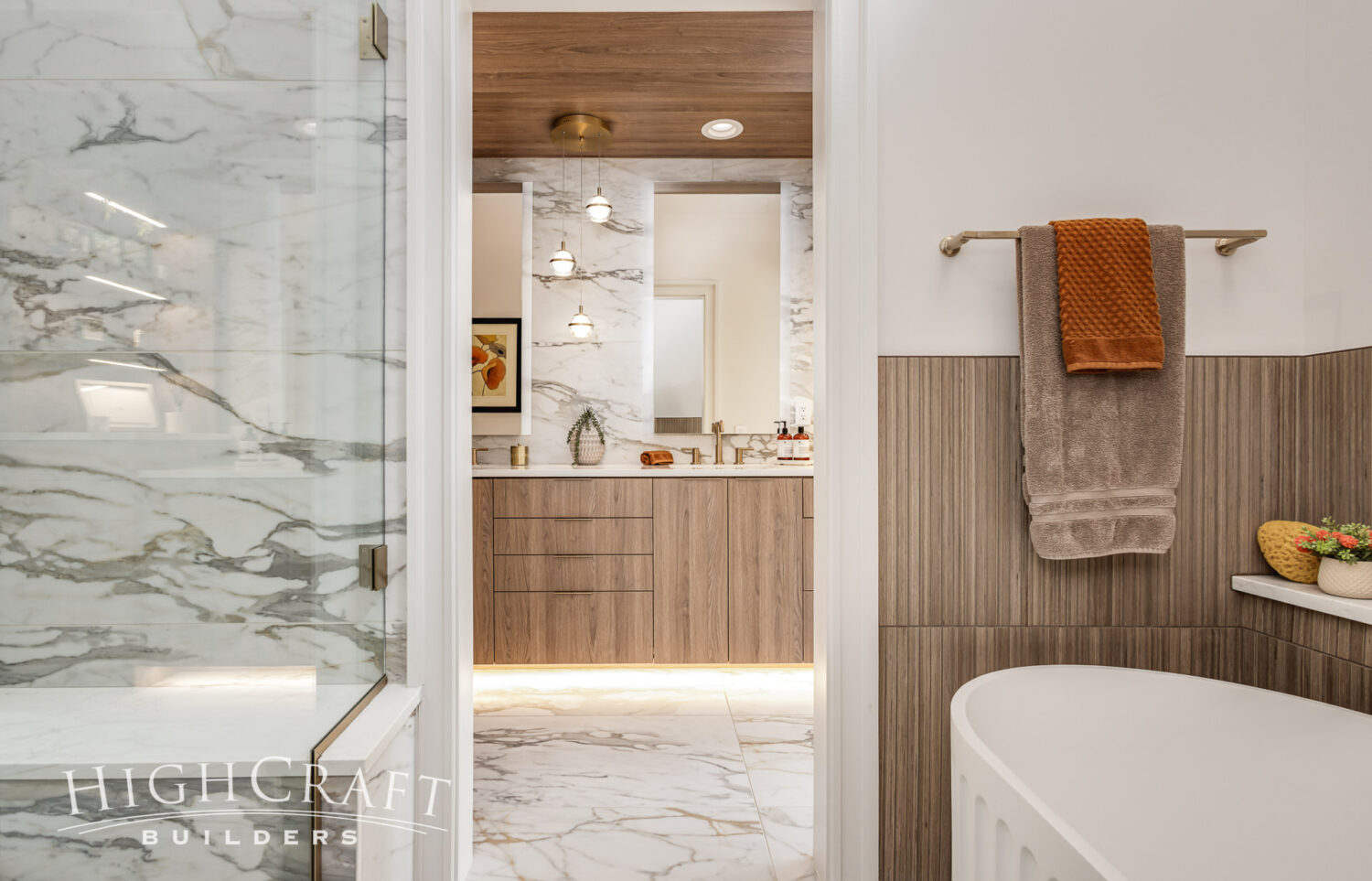 red-feather-lakes-co-bathroom-remodel-primary-suite-vertical-tile-wainscoting