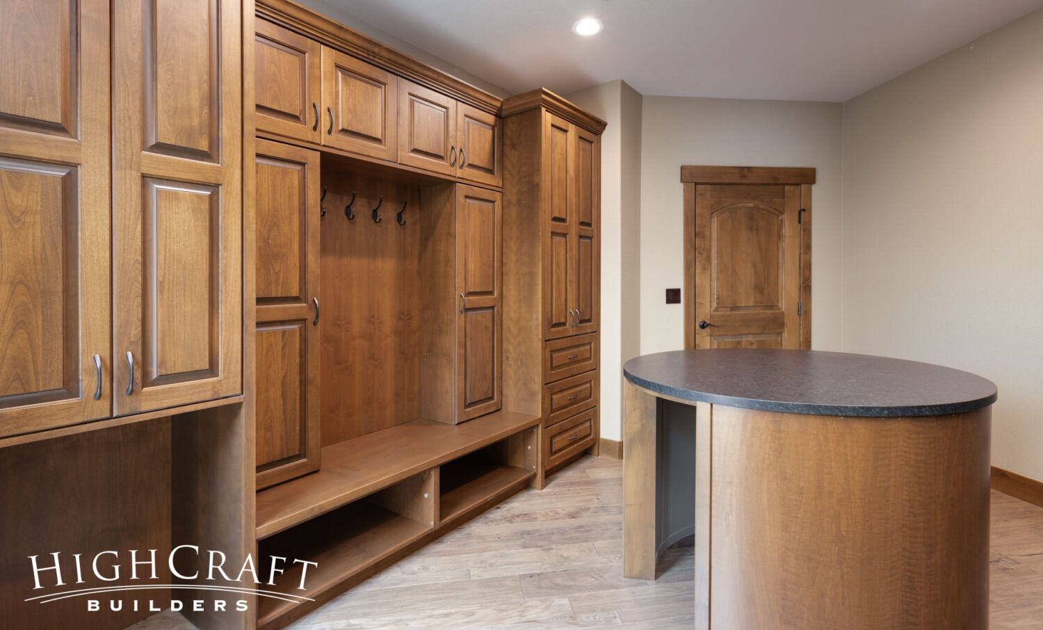 loveland-remodel-mudroom-dog-bed-den