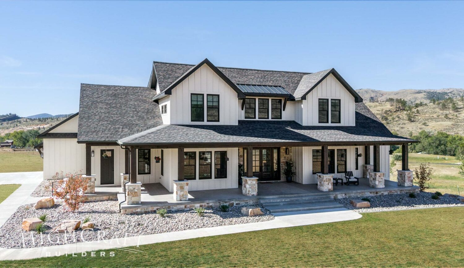 loveland-home-builder-foothills-white-farmhouse