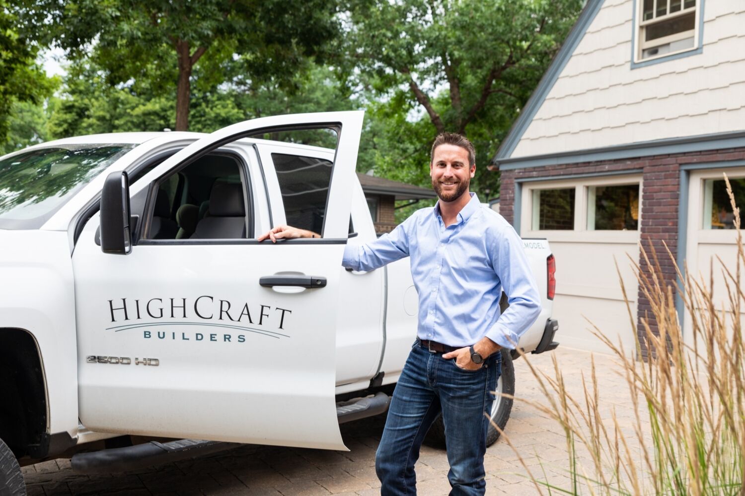 zach-larrick-highcraft-builders-truck