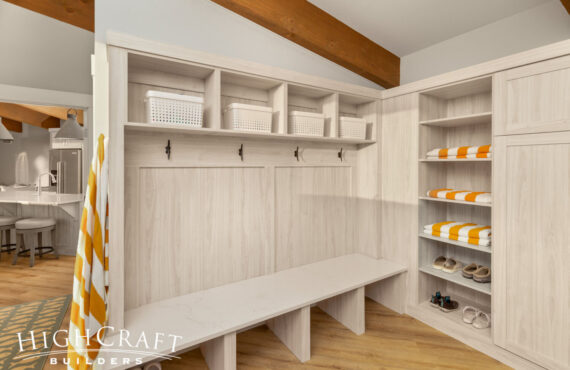 fort-collins-pool-house-builder-mudroom-bench-hooks