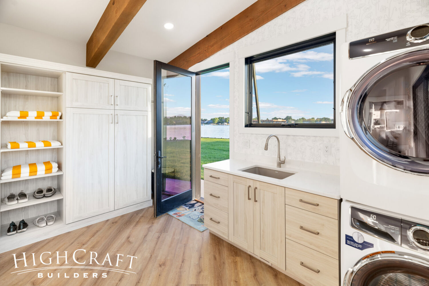 fort-collins-pool-house-builder-mudroom