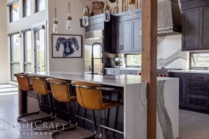 modern-mine-mountain-retreat-kitchen-island-barstools