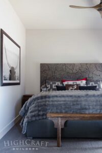 modern-mine-mountain-retreat-master-bedroom