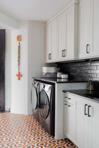 modern-mine-mountain-retreat-mudroom