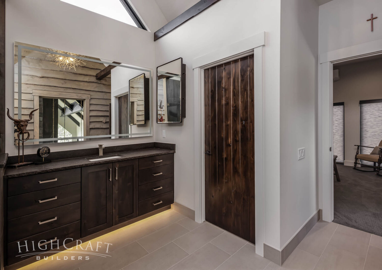 home-builder-near-me-red-feather-lakes-primary-bathroom-toekick-lighting