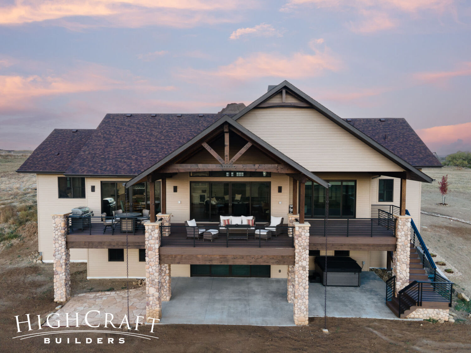 berthoud-co-custom-home-builder-outdoor-entertaining-spaces