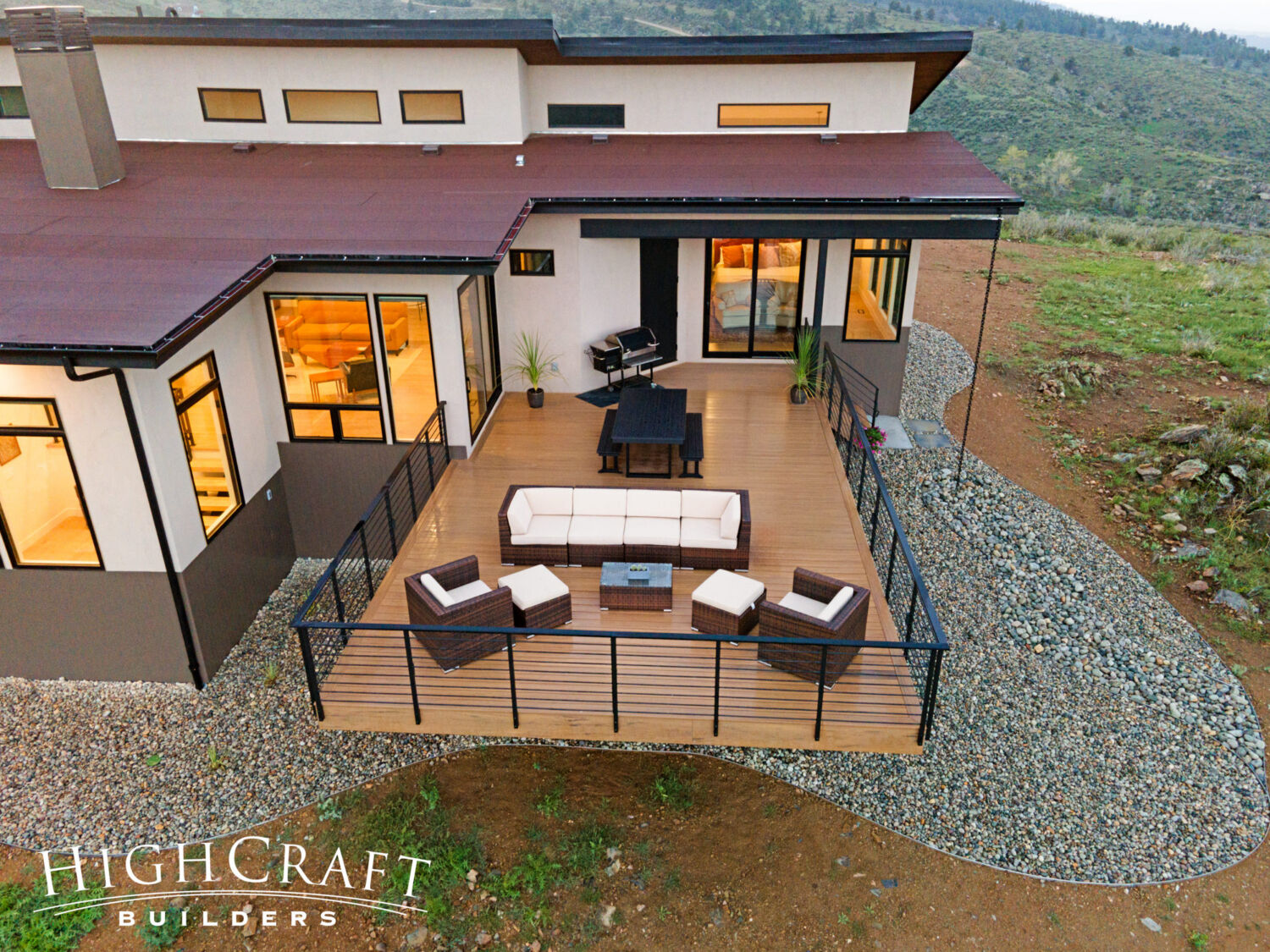 loveland-co-custom-home-builder-cantilever-deck-lounge
