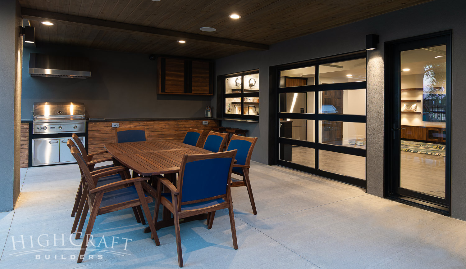 loveland-lake-home-builder-back-exterior-dining