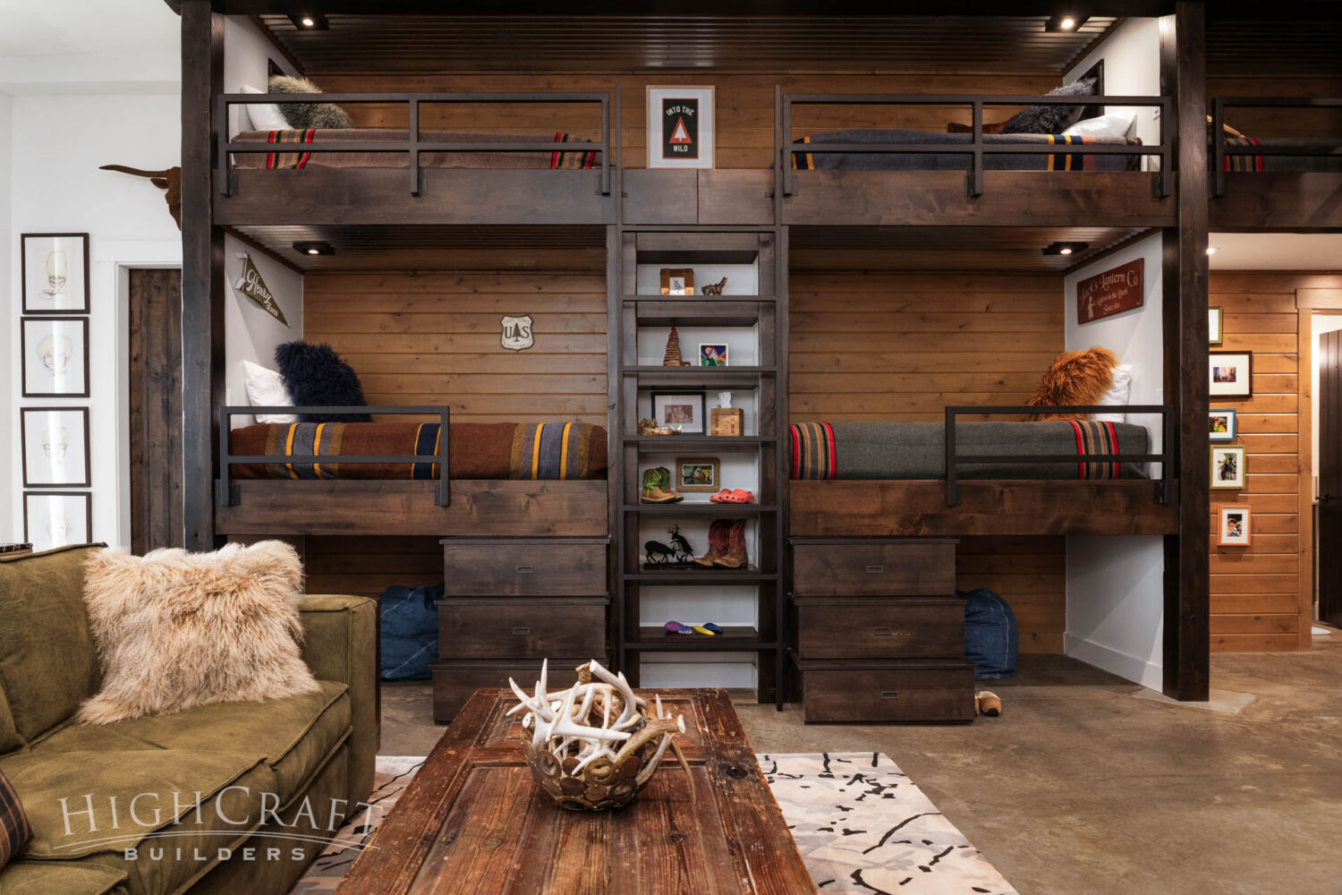 custom-home-builder-red-feather-lakes-bunk-room
