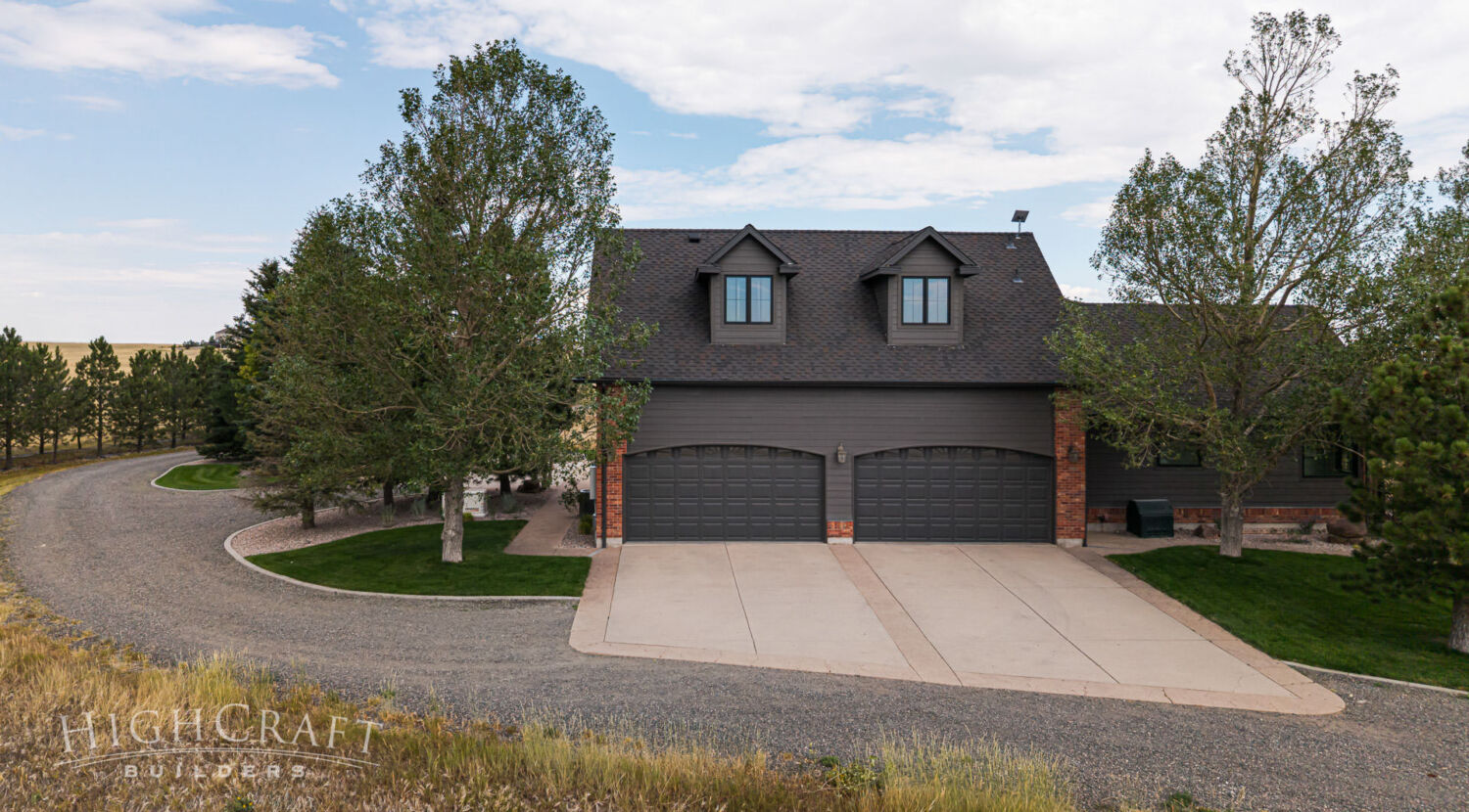 home-remodeling-cheyenne-wyoming-exterior-update-garage