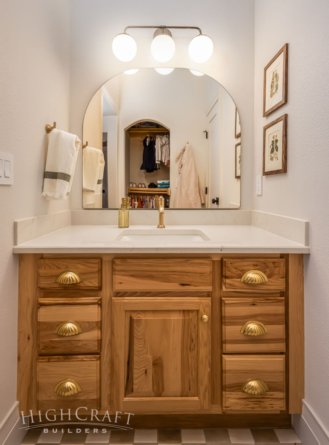 home-remodeling-cheyenne-wyoming-jack-and-jill-bathroom-remodel-vanity