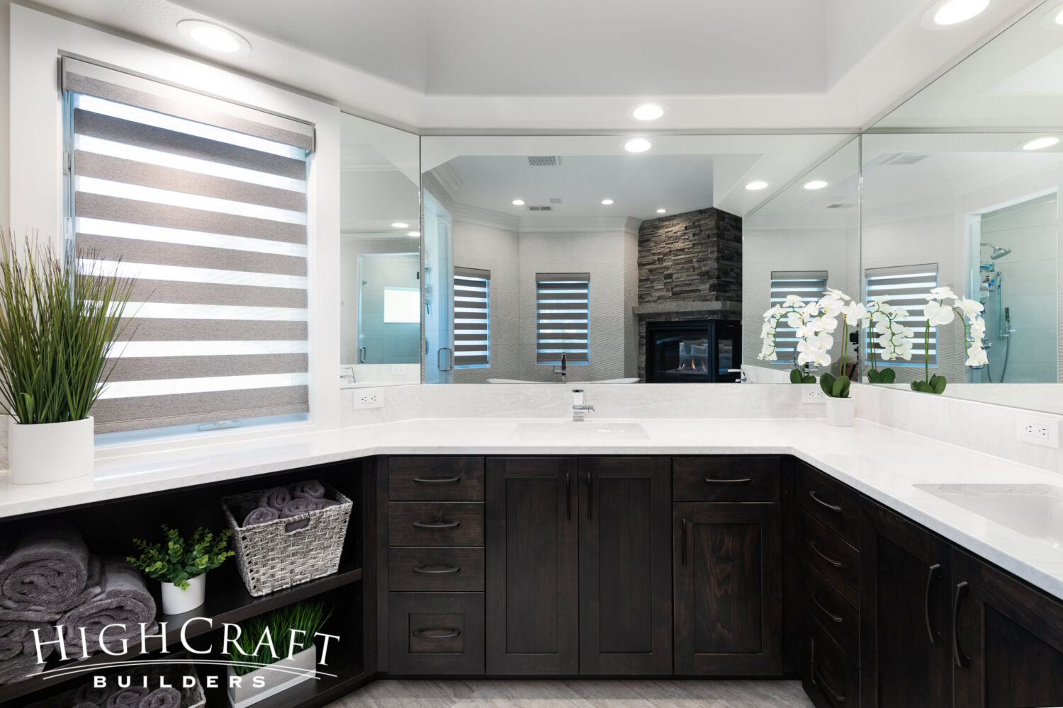 luxurious contemporary master bathroom Web WM-4