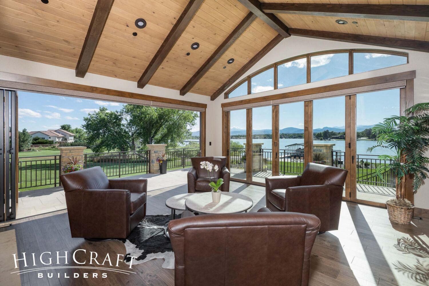 loveland-home-builder-indoor-outdoor-lounge